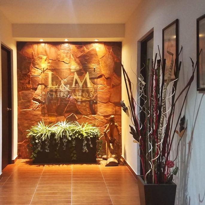 Fachada de edificio de justicia